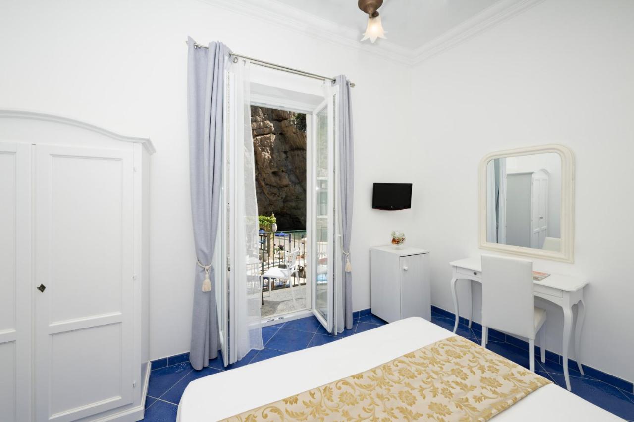 Hotel Alfonso A Mare Праяно Экстерьер фото