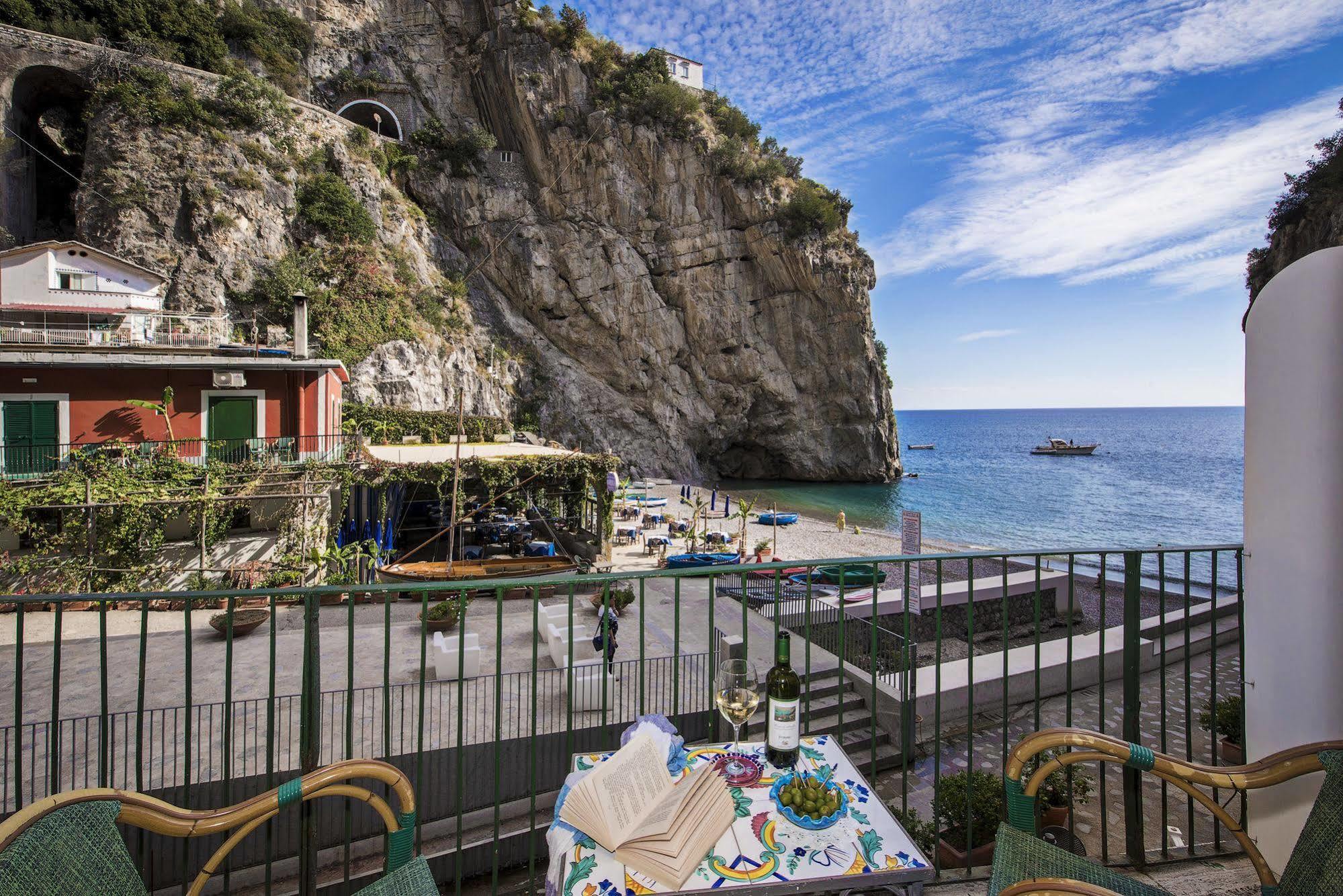 Hotel Alfonso A Mare Праяно Экстерьер фото