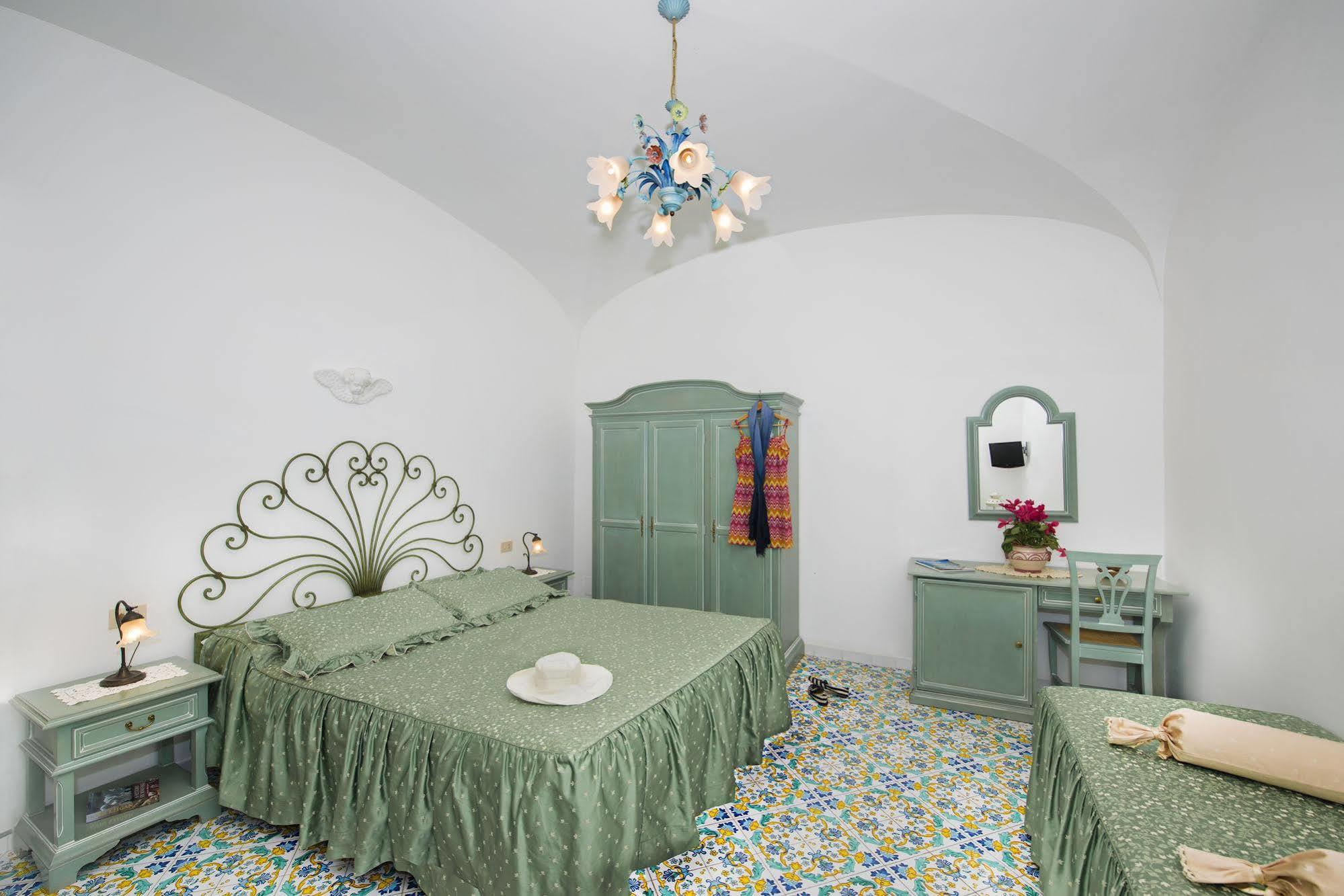 Hotel Alfonso A Mare Праяно Экстерьер фото