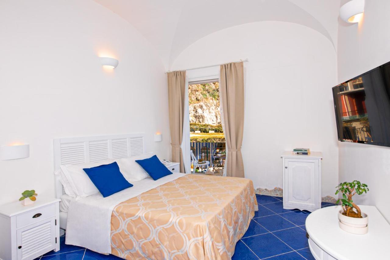 Hotel Alfonso A Mare Праяно Экстерьер фото